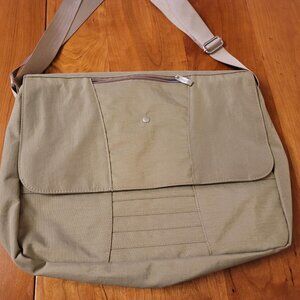 Baggallini laptop bag